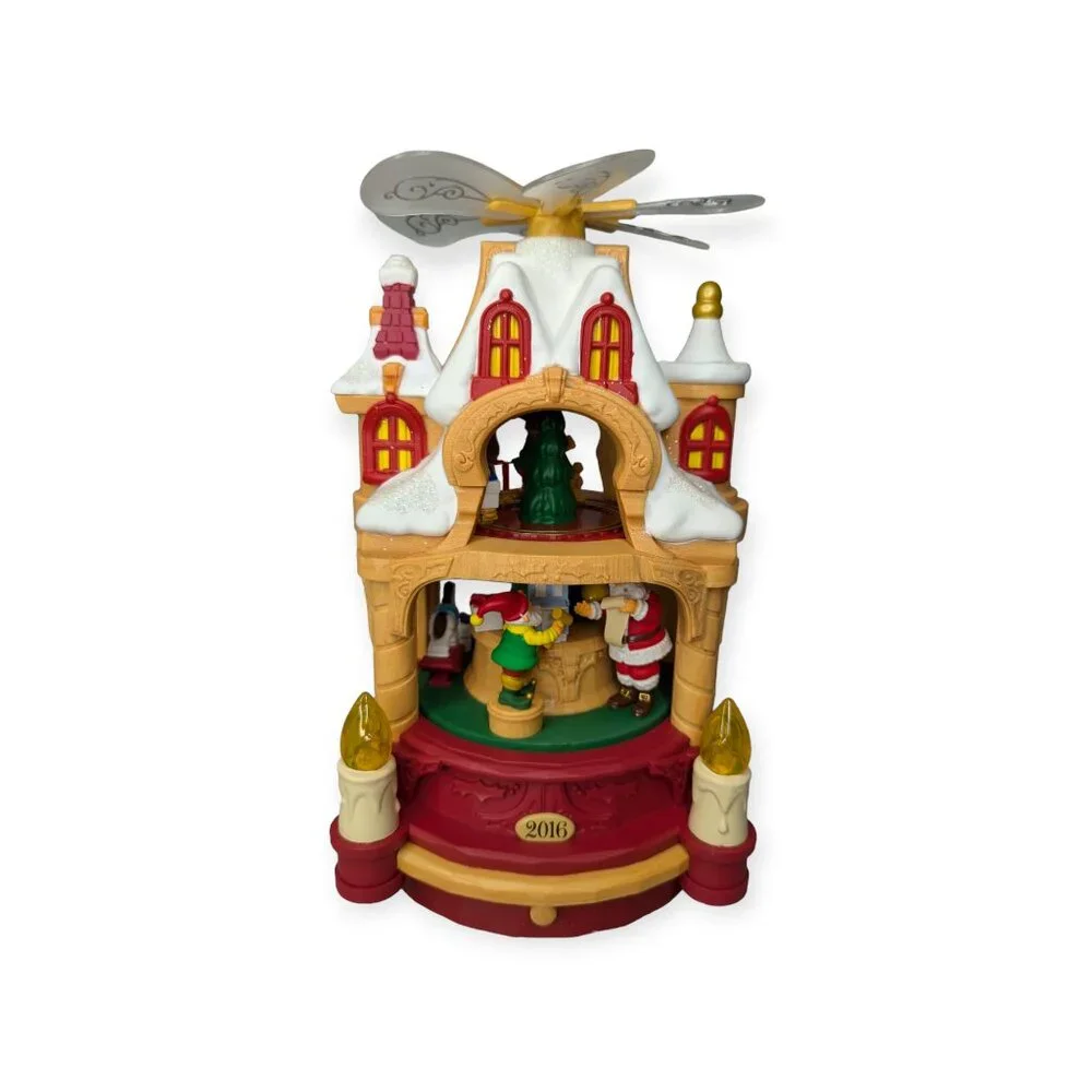 2016 Hallmark Where Dreams Become Toys Christmas Motion Display New